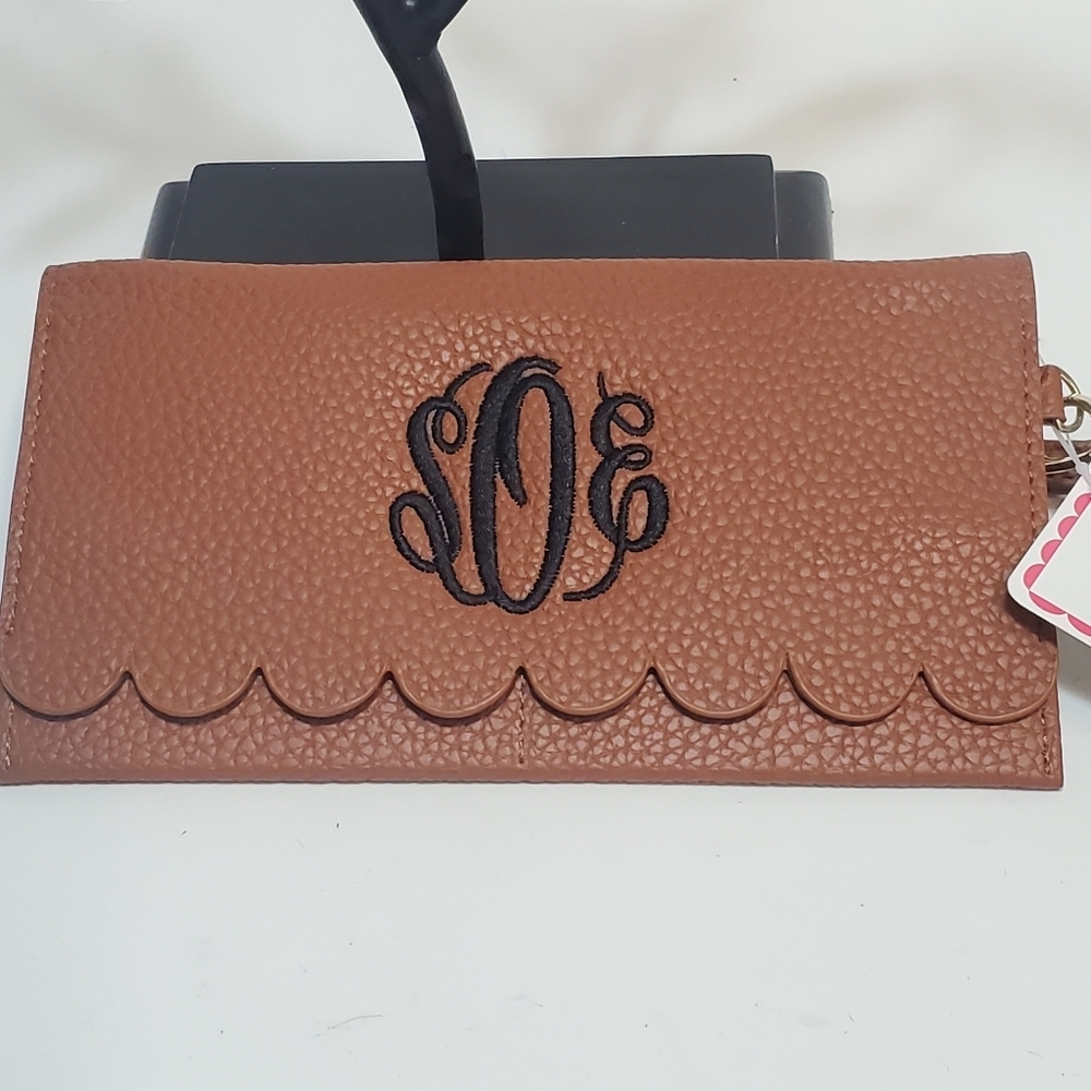Nwt Monogram “Soe” Scalloped Wallet - image 4